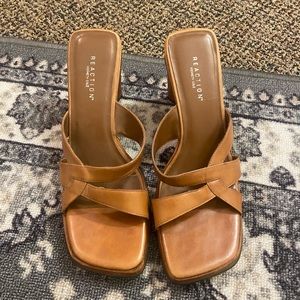 Vintage Kenneth Cole Reaction Woodstock Leather Heels Size 8